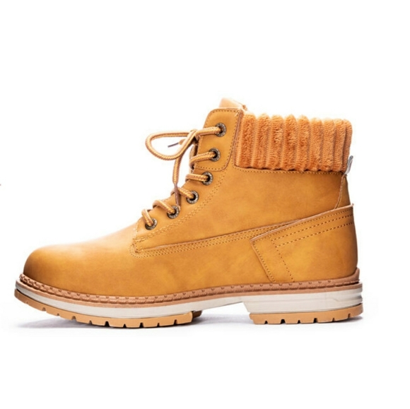 NWT Dirty Laundry Alpine Nubuck Camel Booties 8.5 - Picture 4 of 8